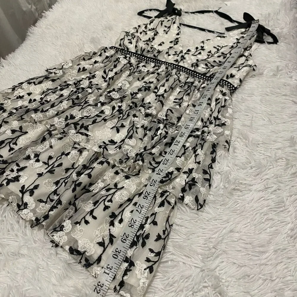 Bardot Embroidered Tiered Mini Dress in Black White Size 6